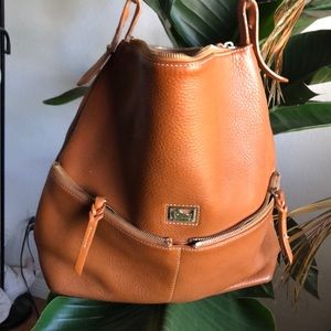 Dooney Bourke purse 🦋
